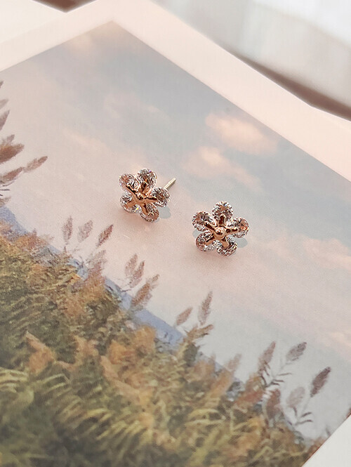 14K 티아 플라워 핀귀걸이