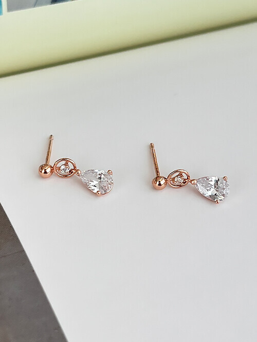 14K 셀딘 큐빅 귀걸이(침/핀형)