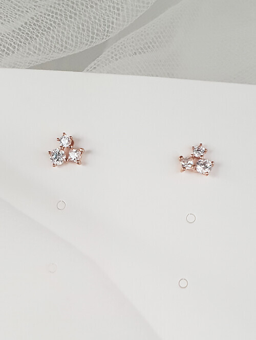 14K 미소 쓰리큐빅 귀걸이