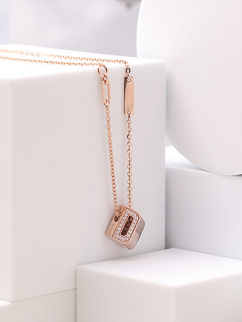 14K 18K 디아고 D 스퀘어 목걸이