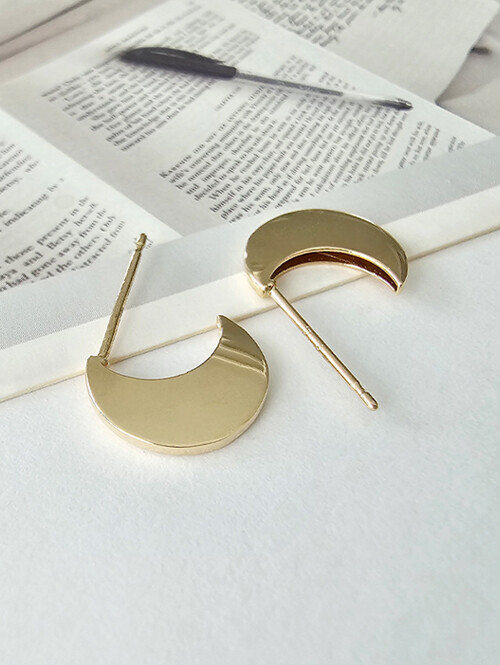 14K 초승달 반달 귀걸이(핀/침형)