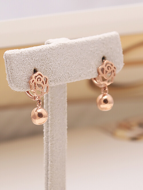 14K 18K 프럼 로즈 딸랑볼 귀걸이