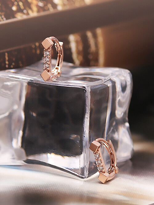 14K 18K 네타 큐브스틱 귀걸이