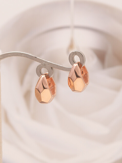 14K 18K 넨티 스톤컷팅 입체 볼드 귀걸이