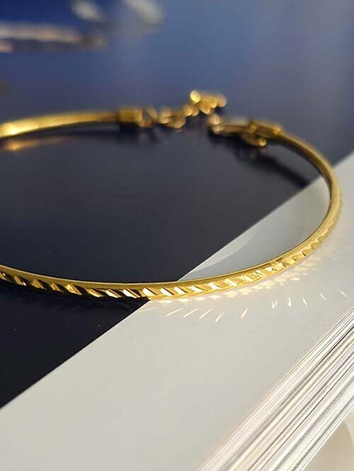 24K 순금 5.625g 슬림뱅글 리프컷팅 텐션팔찌(+18K붕어장식)