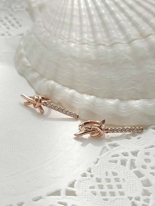 14K 18K 셀레나 리본매듭 큐빅스틱 드롭귀걸이