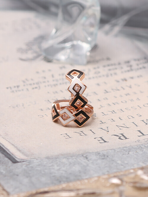 14K 18K 체크마름모 에폭시 링귀걸이