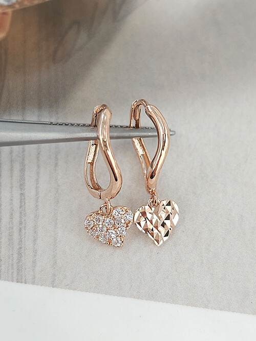 (신상 런칭 챌린지) 14K 18K 웨이브 언발 하트 귀걸이